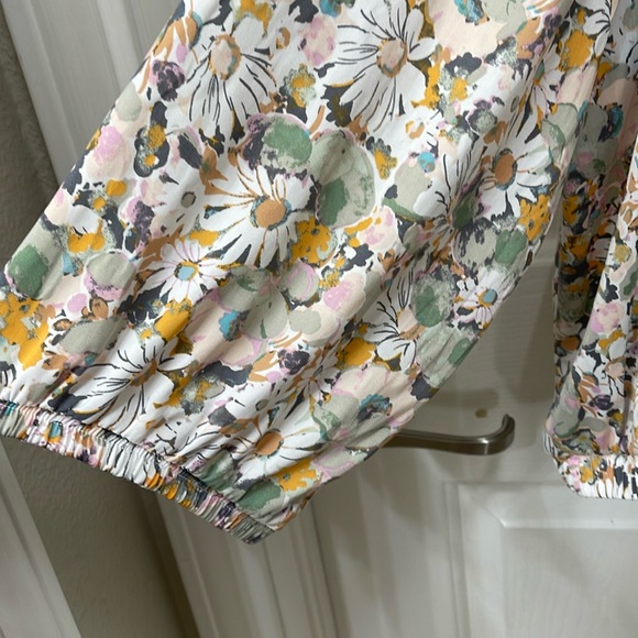 LC Lauren Conrad Top - Picture 8 of 9